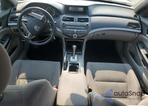 2011 Honda Accord Lxp z USA, uszkodzony, nr VIN 1HGCP2F48BA120254